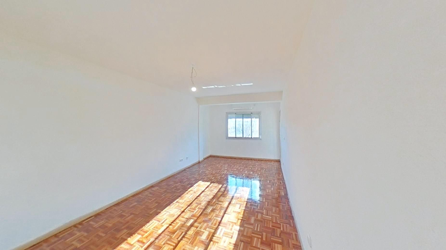 Bedroom of Flat to rent in Alcalá de Henares  with Air Conditioner, Parquet flooring and Terrace
