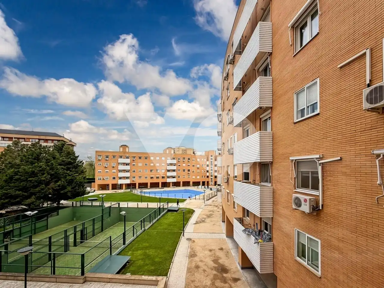 Flat for sale in Austria, Rosas - Musas