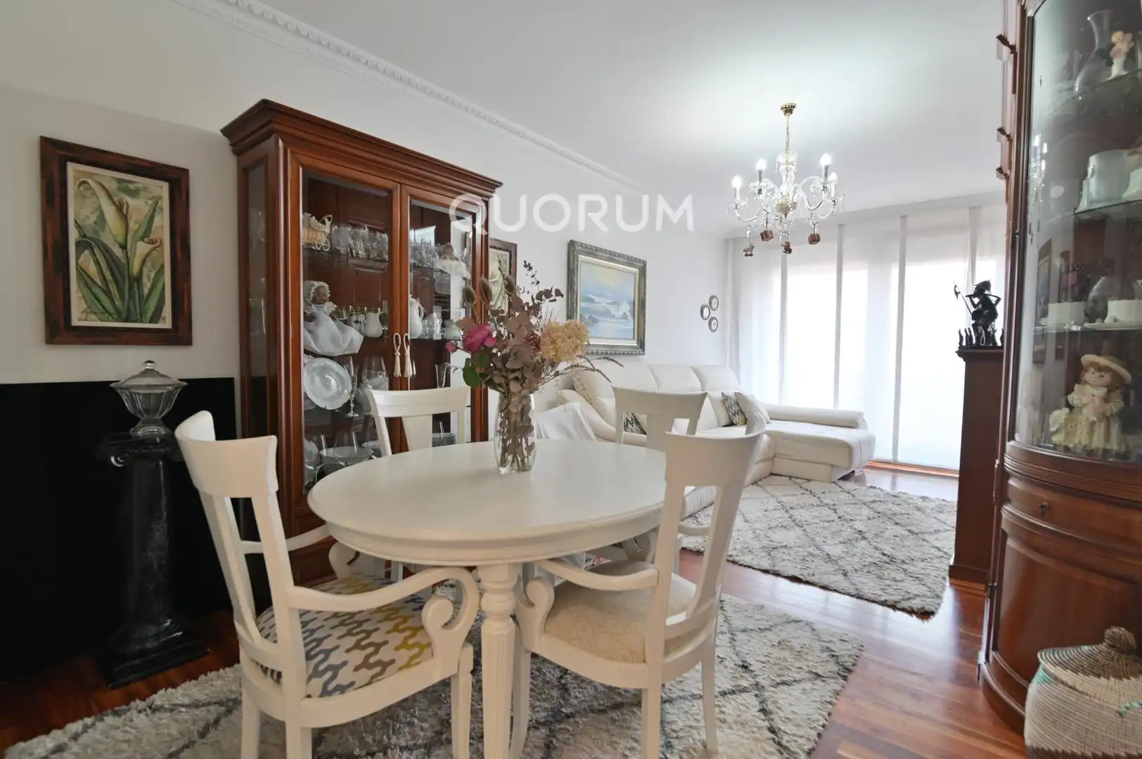 Comedor de Piso en venta en Bilbao  con Calefacción, Terraza y Amueblado