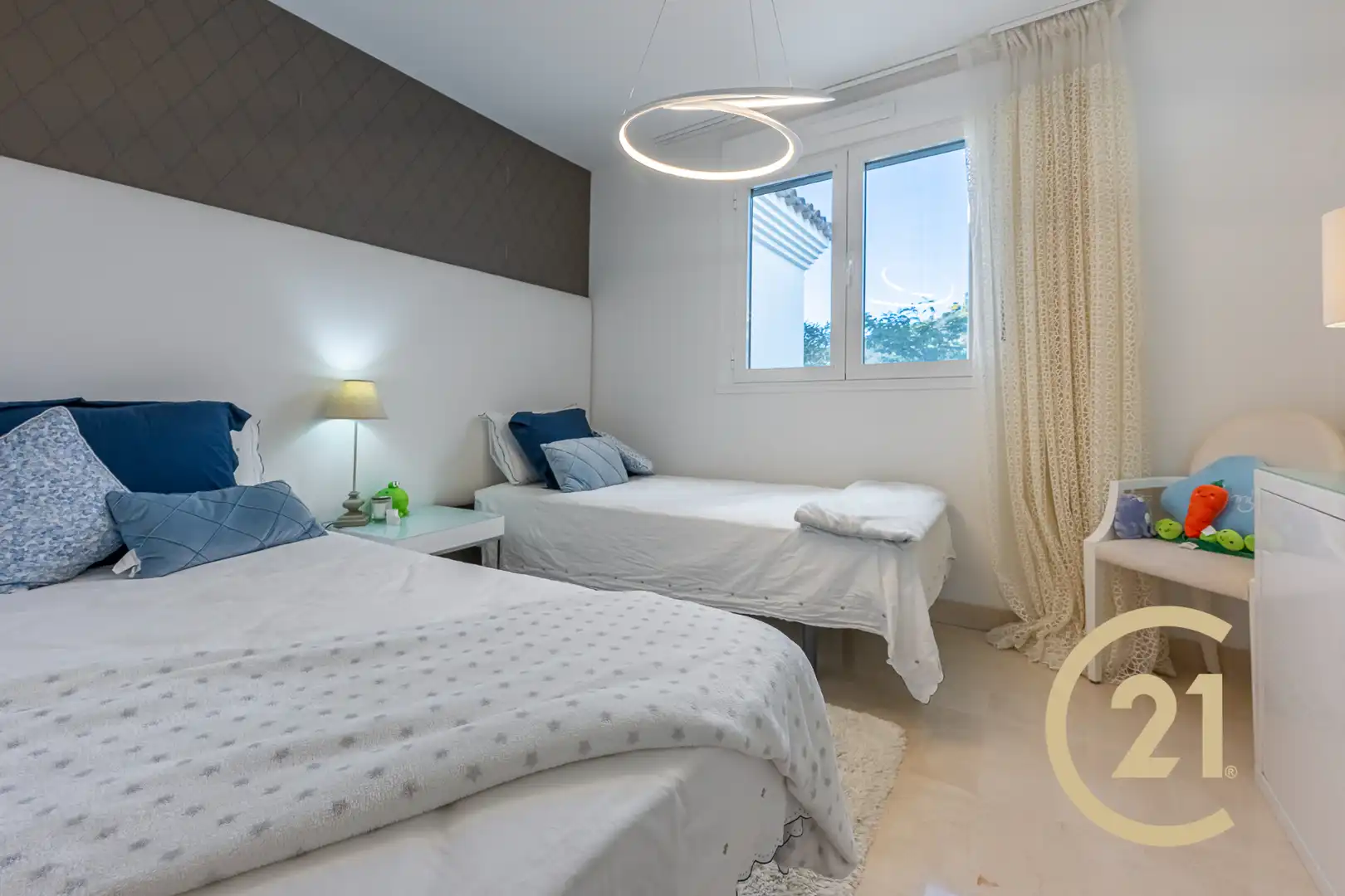Habitación de Ático en venta en Benahavís con Aire acondicionado, Calefacción y Terraza