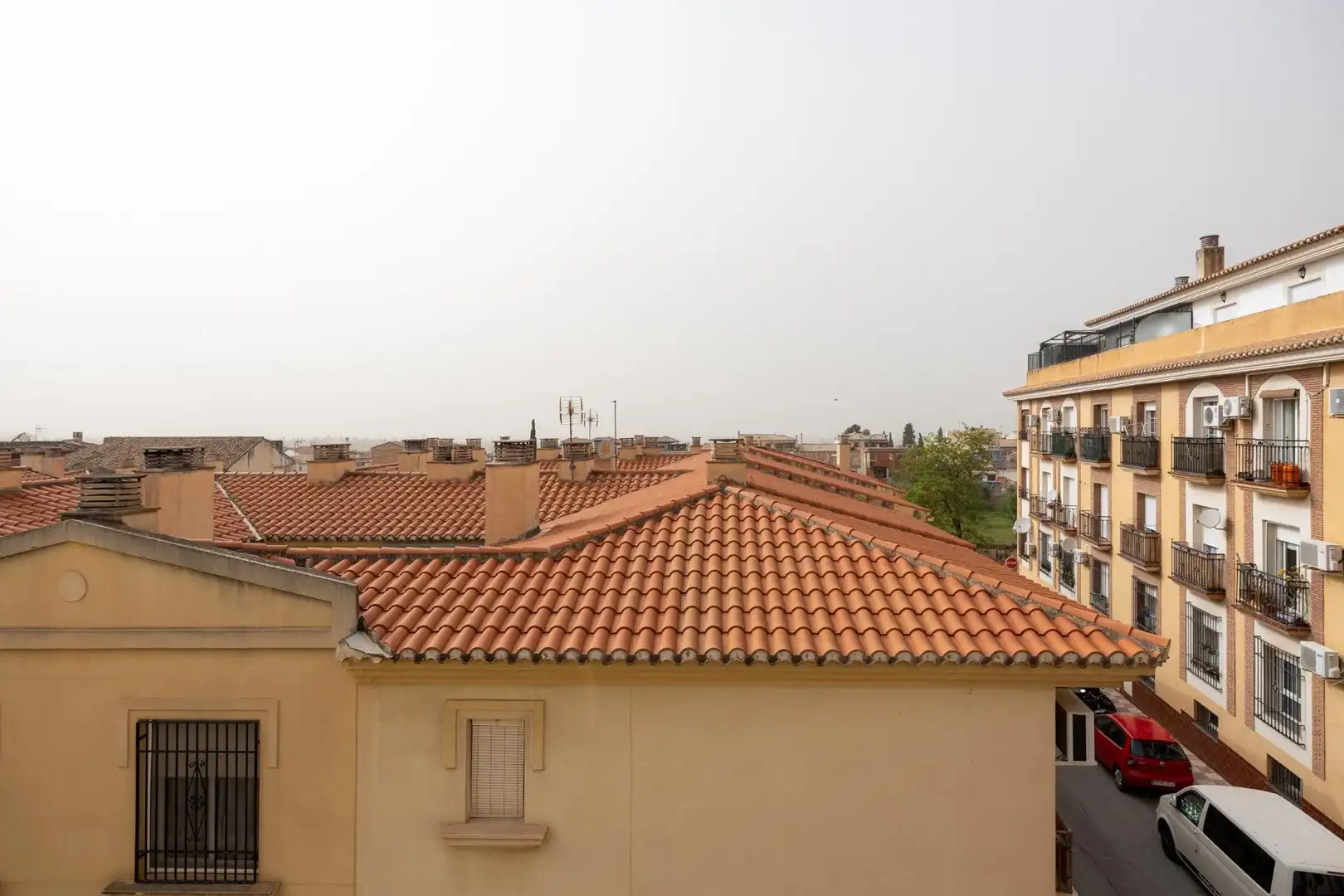 Piso con terraza en venta en Calle GONZALO DE BERCEO, imagen 19