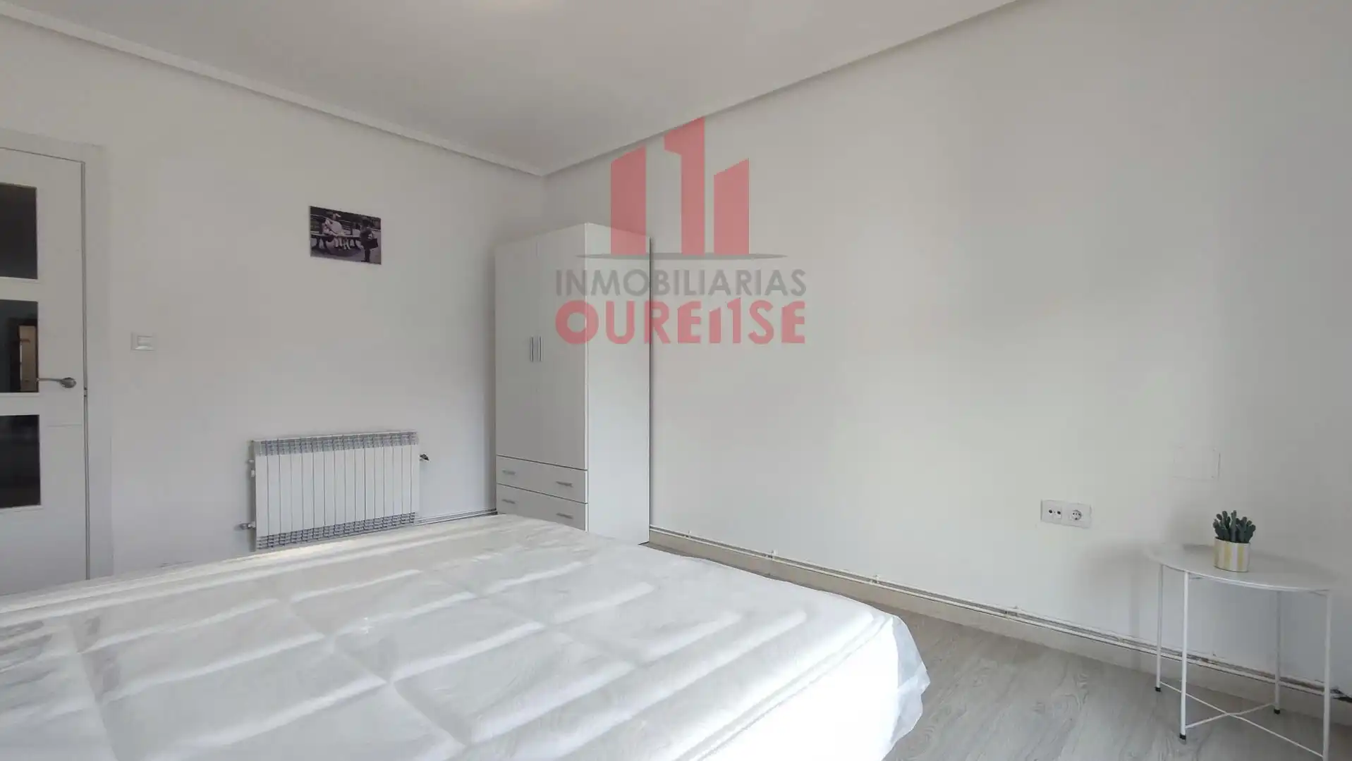 Schlafzimmer von Wohnung zur Miete in Ourense Capital  mit Heizung, Möbliert und Balkon