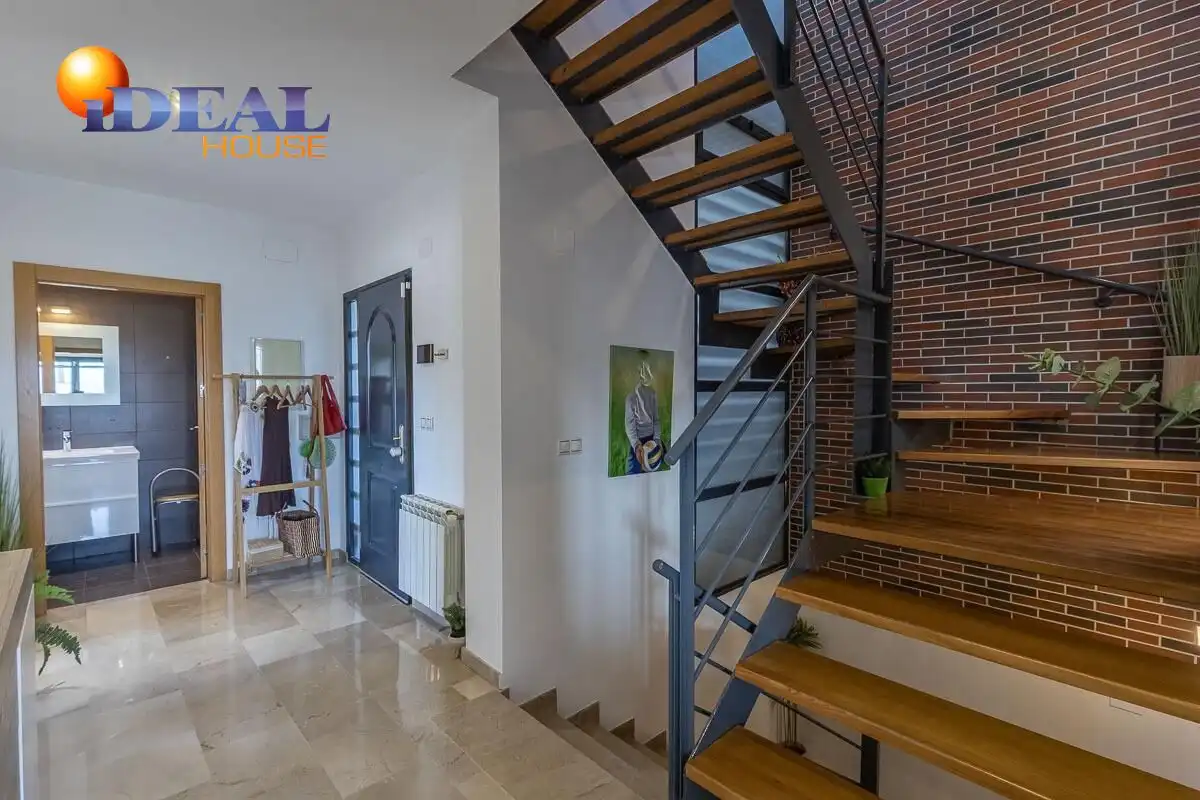 Detached house with garden for sale in Polideportivo, imagen 36
