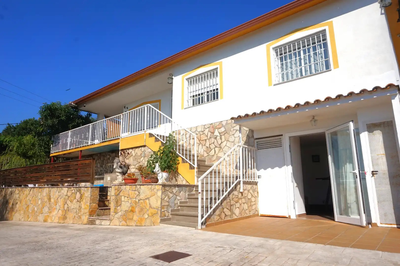 Vista exterior de Casa o xalet en venda en Fogars de la Selva amb Calefacció, Jardí privat i Terrassa
