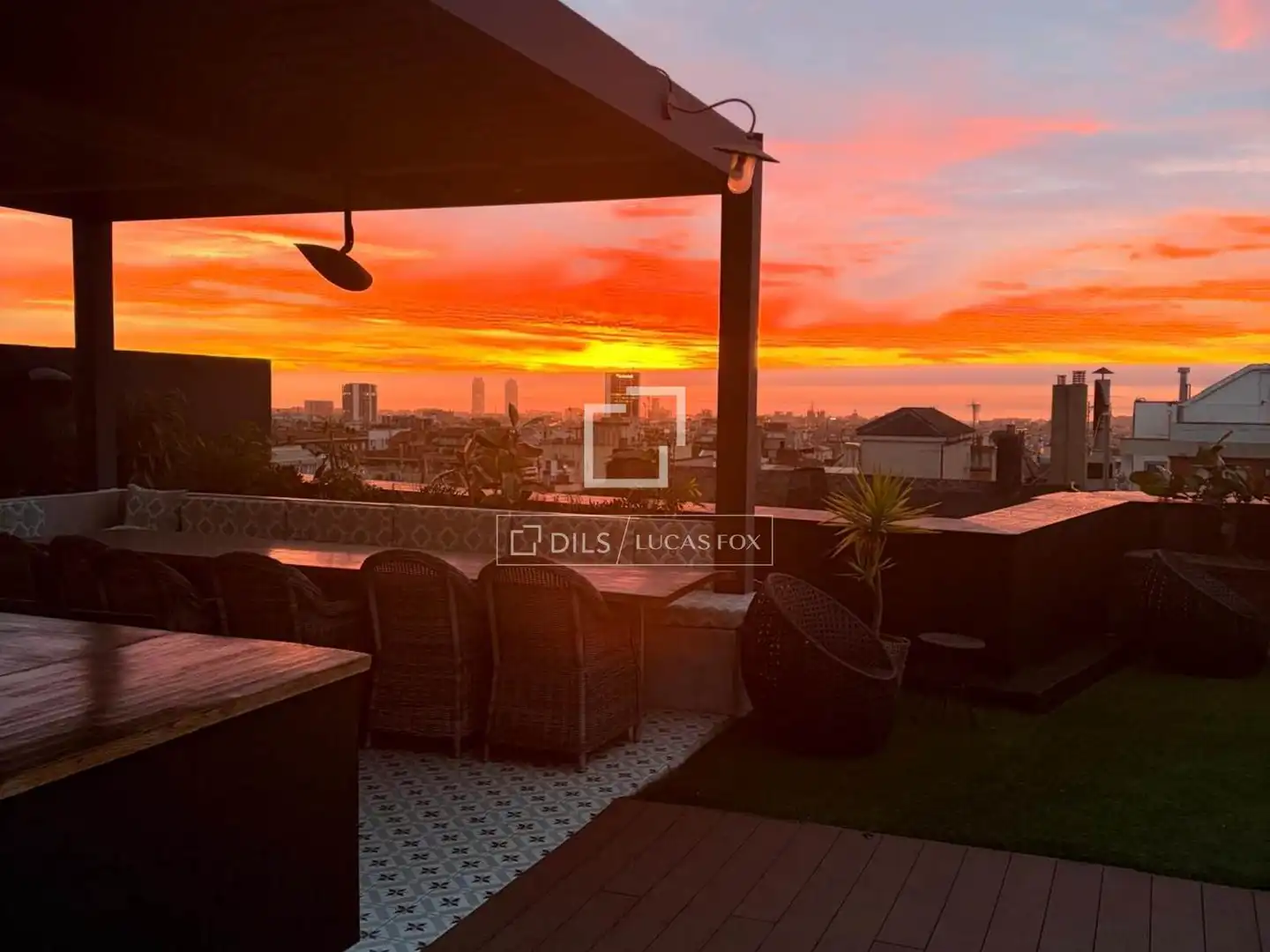 Terrace of Attic for sale in Barcelona  with Air Conditioner, Heating and Parquet flooring
