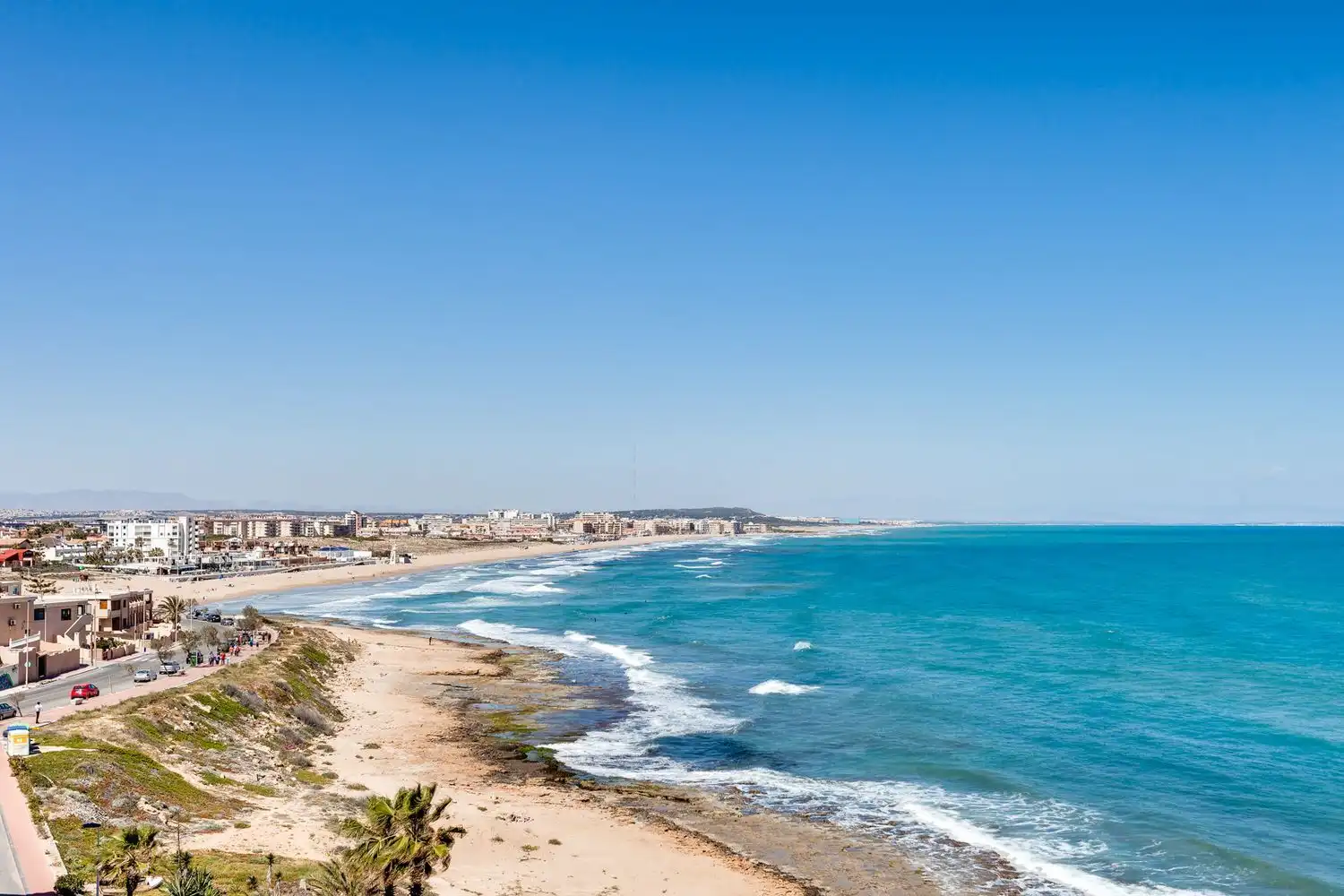 Vista exterior de Casa adosada en venta en Torrevieja con Aire acondicionado, Calefacción y Jardín privado