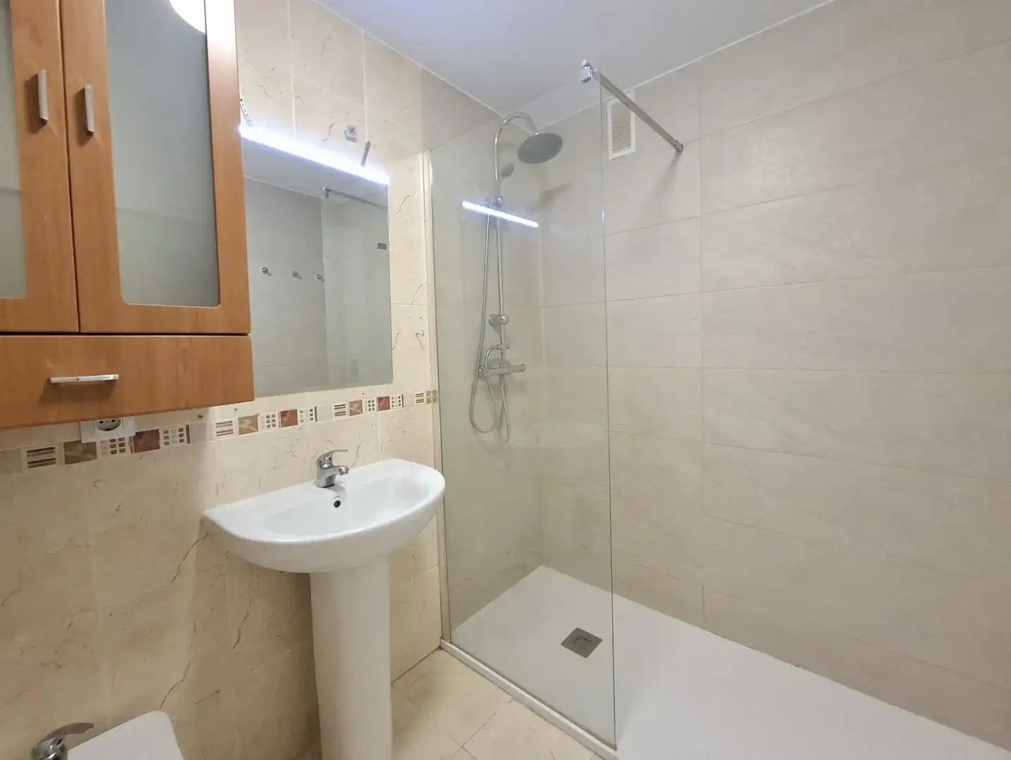 Baño de Apartamento en venta en Málaga