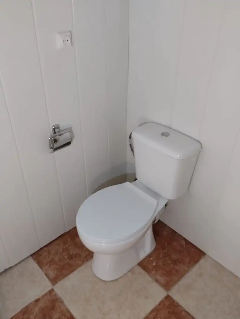 Flat for rent in Calle Casarabonela, Santa Cristina - San Rafael