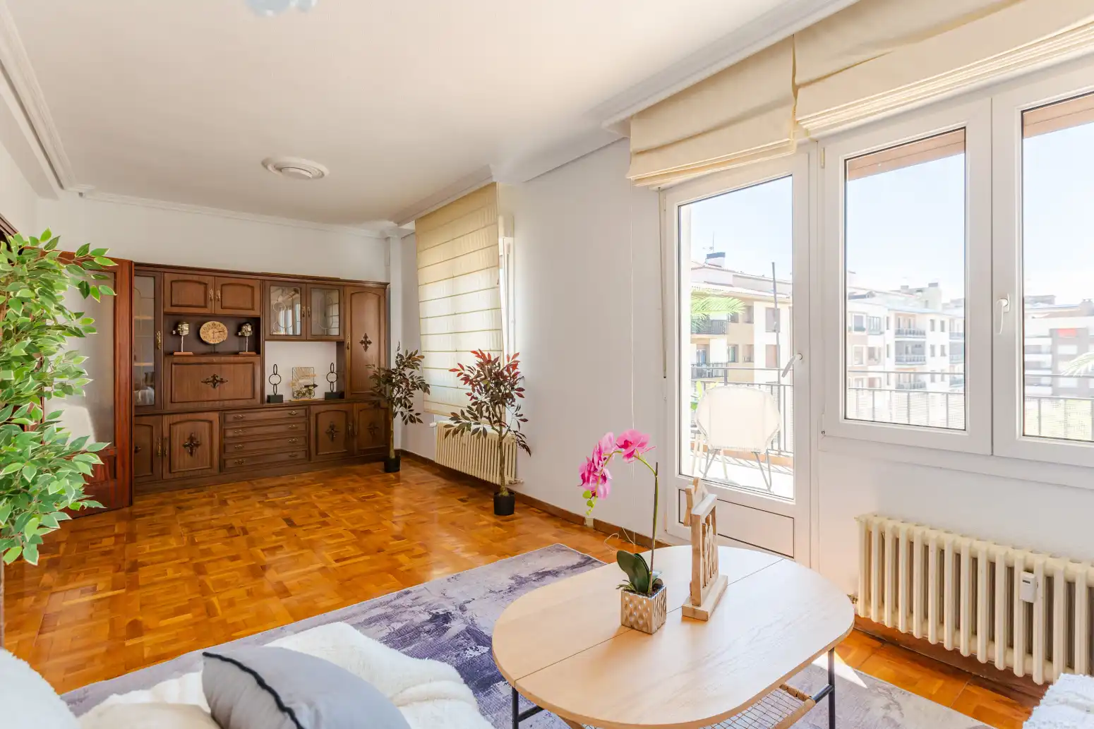 Living room of Attic for sale in  Pamplona / Iruña  with Parquet flooring, Terrace and Balcony