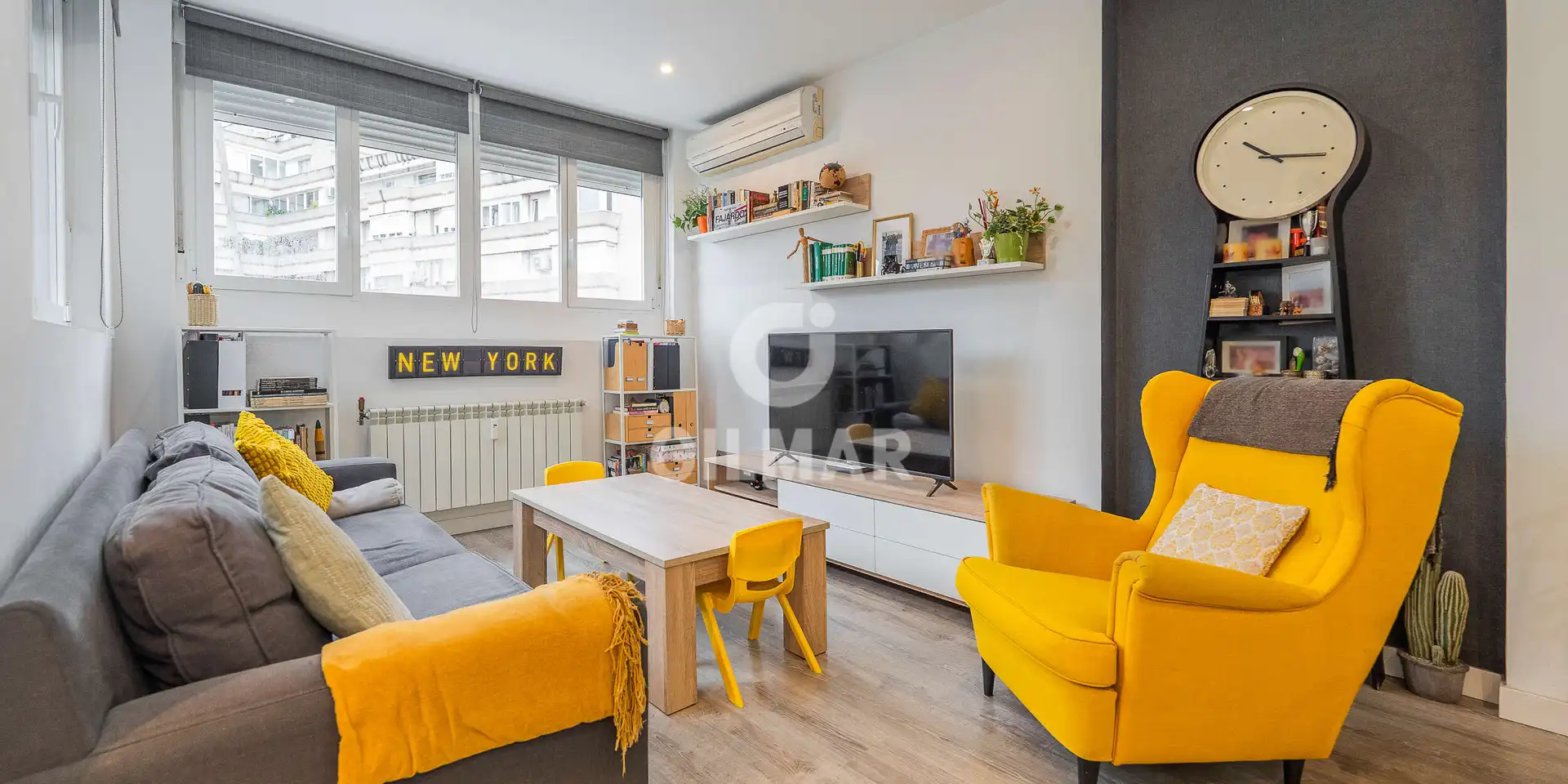 Sala de estar de Ático en venta en Madrid con Calefacción y Balcón