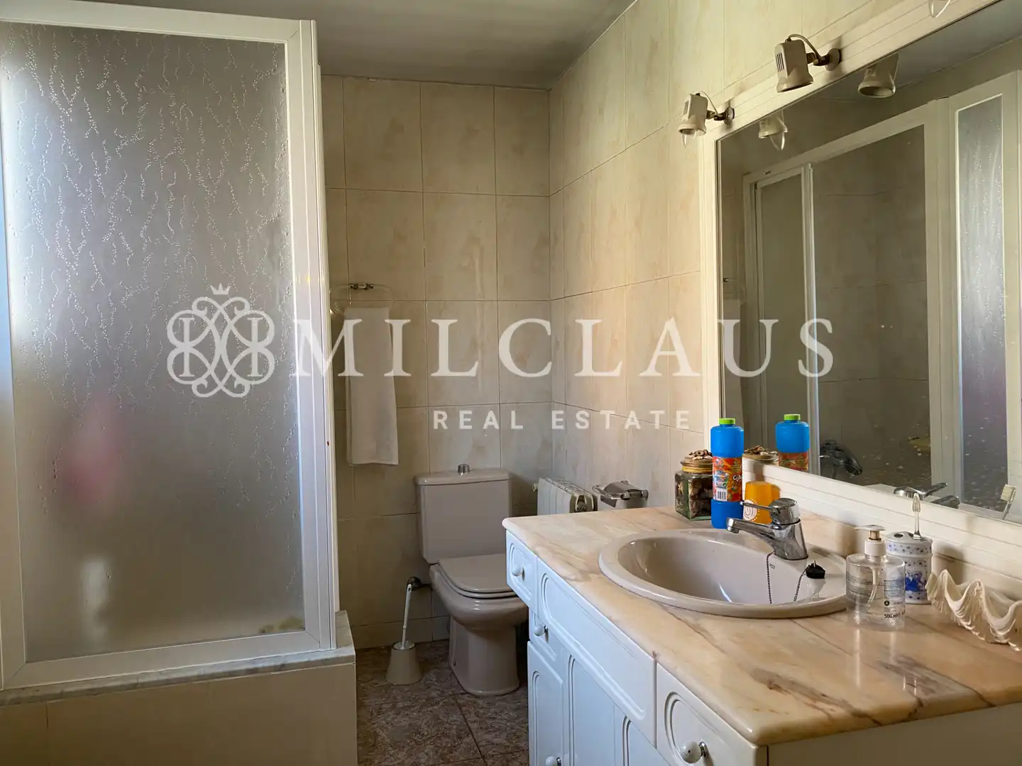 Badezimmer von Residential zum Verkauf in La Llagosta