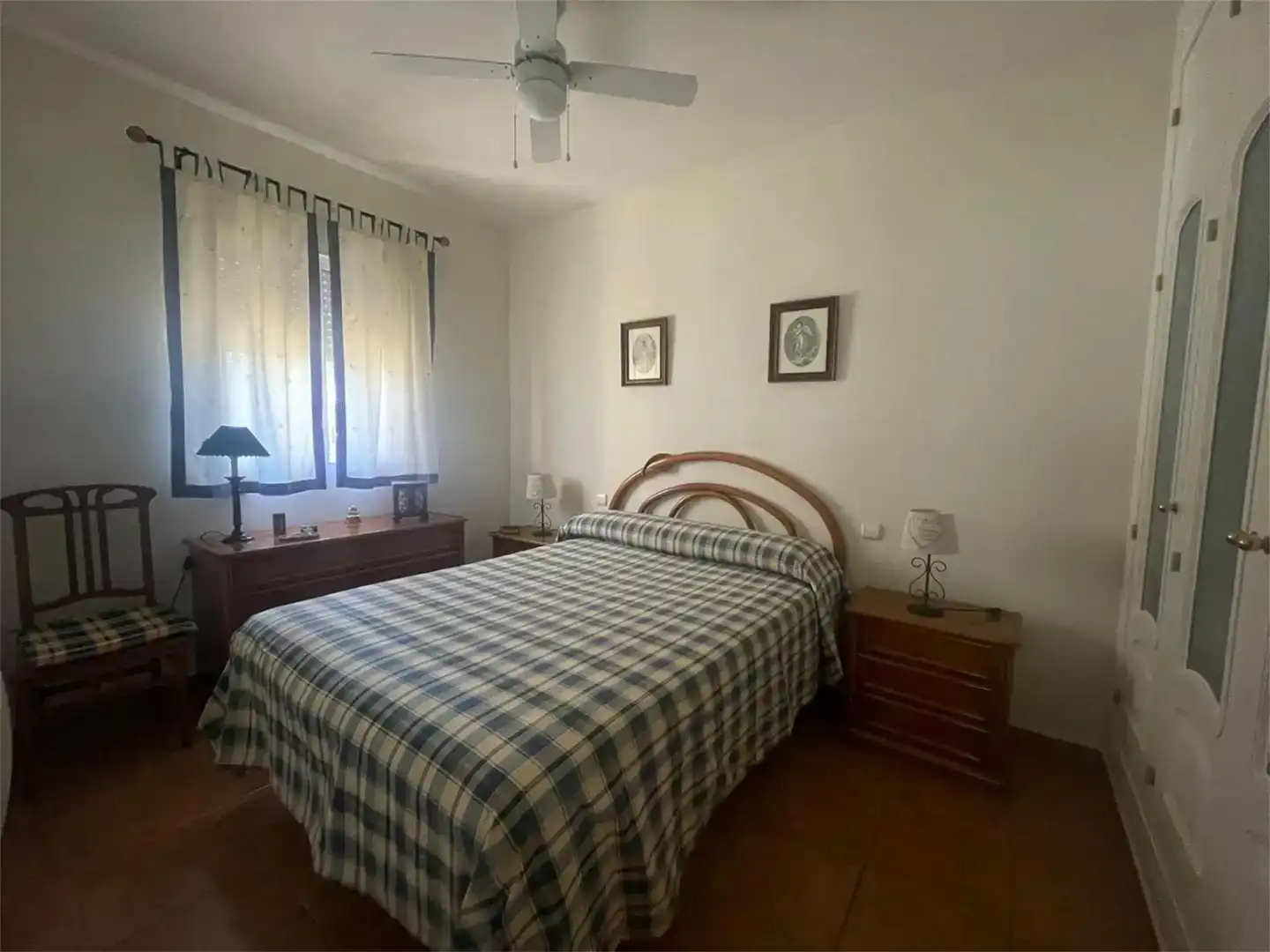 Dormitori de Casa adosada en venda en Alía amb Aire condicionat, Traster i Forn