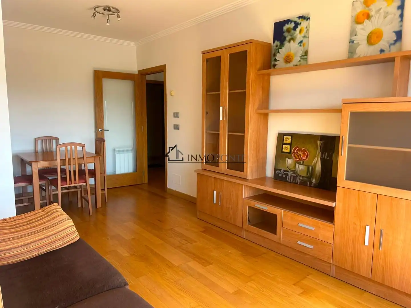Sala d'estar de Apartament en venda en Pontevedra Capital  amb Calefacció i Traster