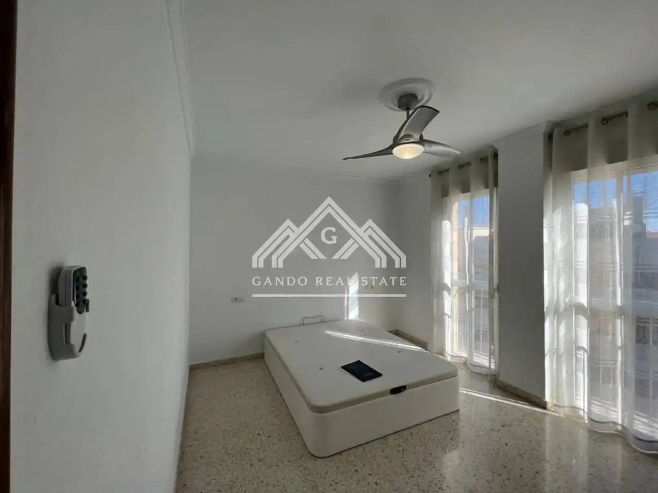 Habitación de Piso de alquiler en Dos Hermanas con Aire acondicionado y Balcón