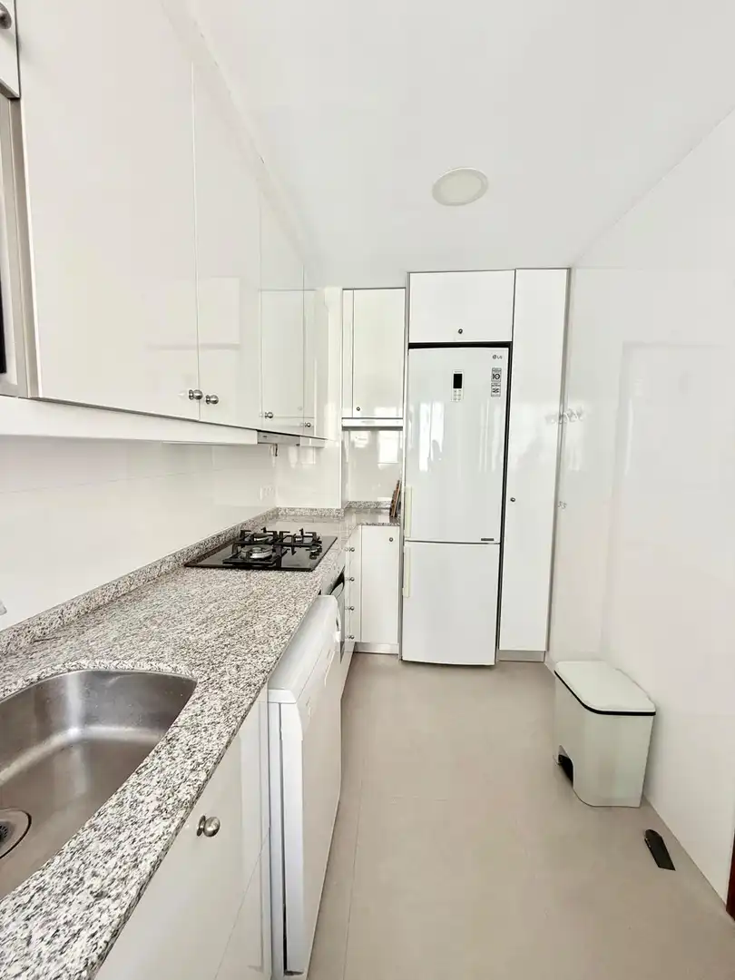 Küche von Wohnung zur Miete in Valencia mit Klimaanlage, Parkett und Terrasse