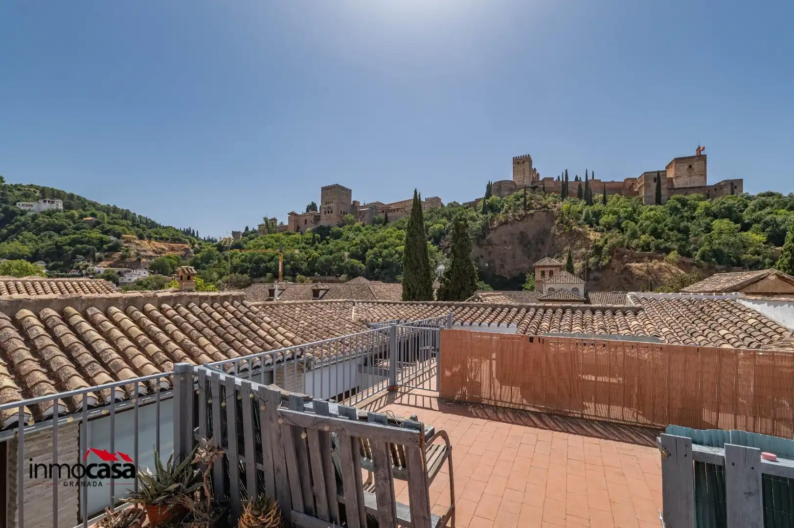 Vista exterior de Pis en venda en Granada amb Terrassa, Traster i Moblat