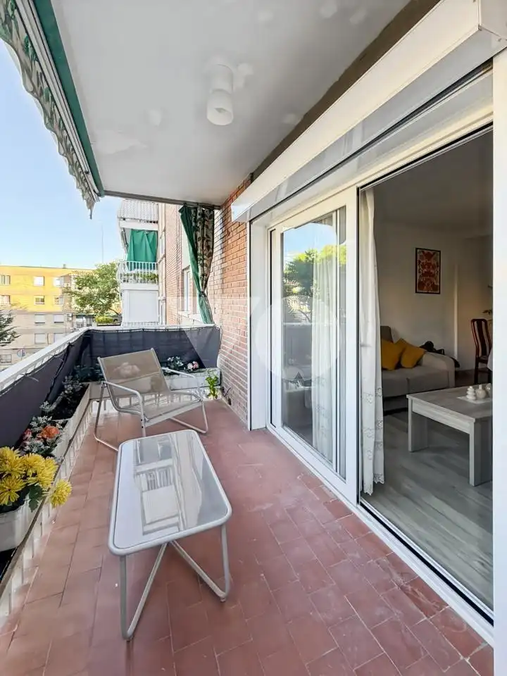 Balcony of Flat for sale in San Blas