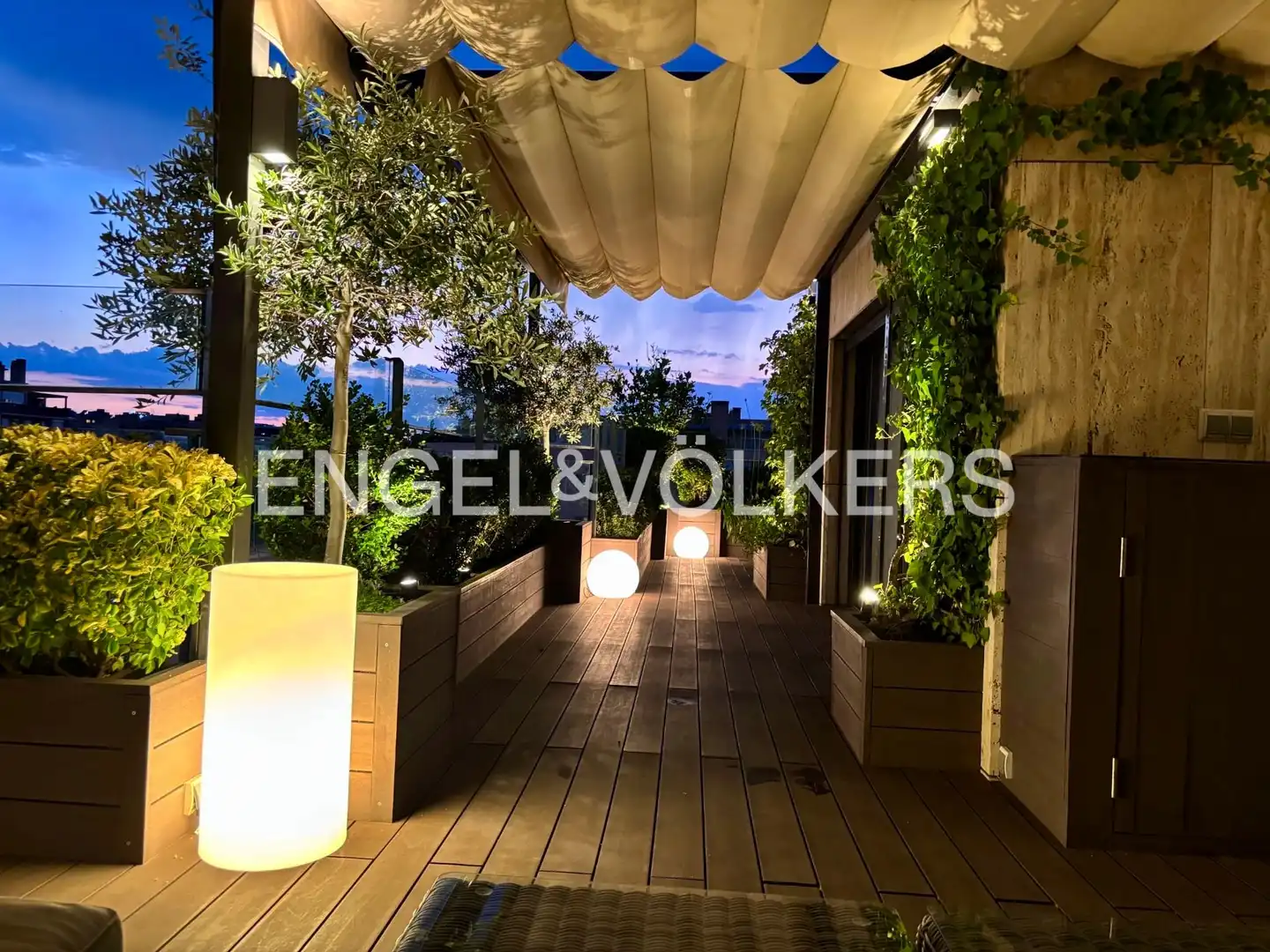Terrace of Attic for sale in Madrid  with Air Conditioner, Heating and Terrace
