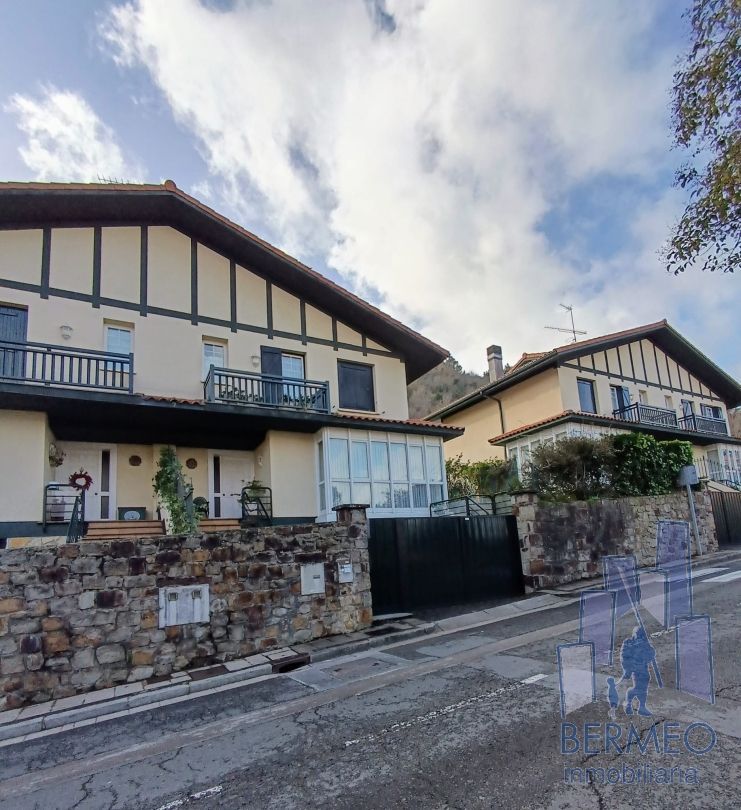 Exterior view of Single-family semi-detached for sale in Mundaka  with Heating and Private garden