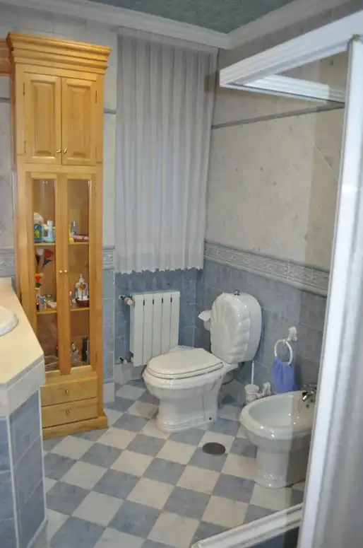 Bathroom of Country homes for sale in Dúrcal  with Furnished, Oven and Washing machine