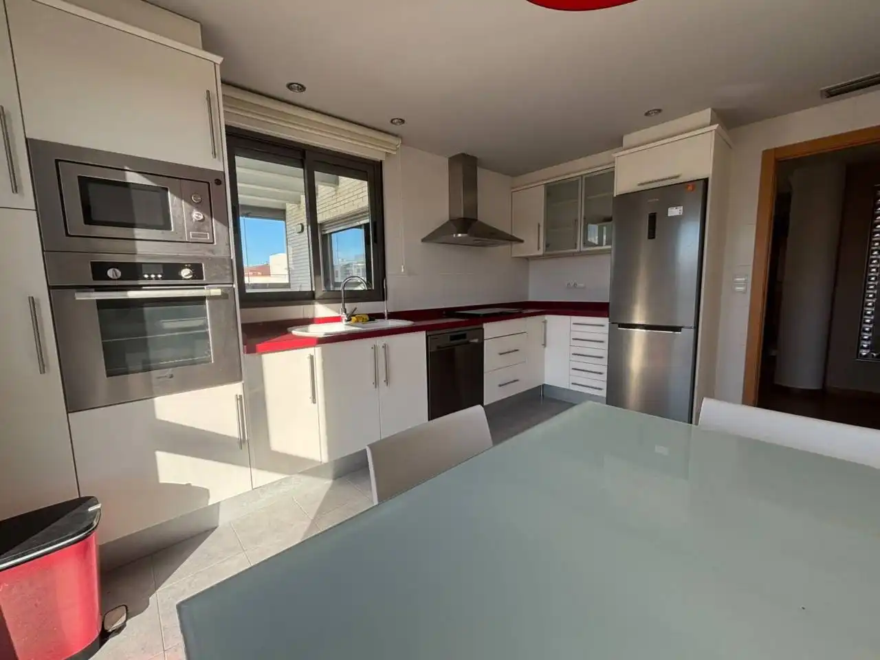 Cuina de Àtic en venda en Castellón de la Plana / Castelló de la Plana amb Calefacció, Terrassa i Traster