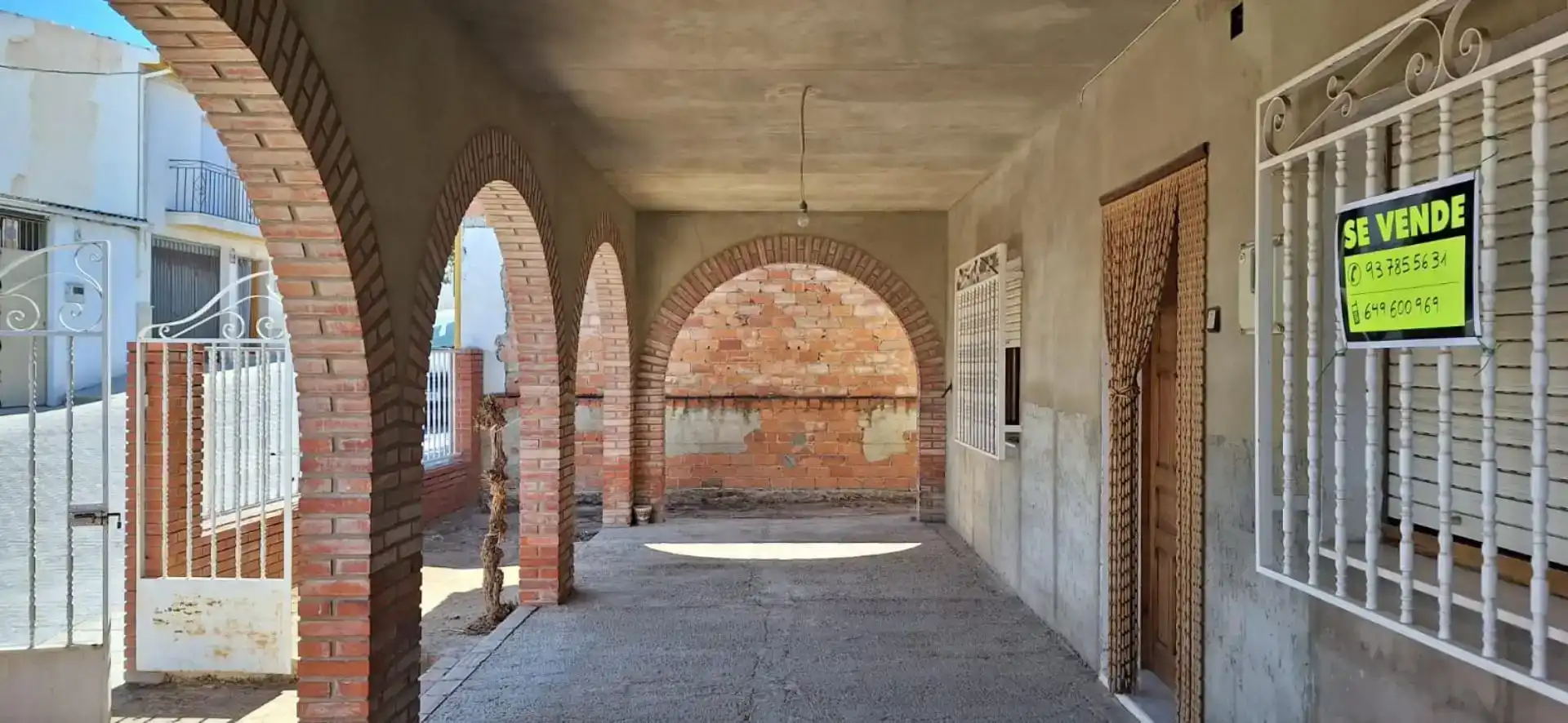 Piso en venta en Fuente-Tójar con Jardín privado, Trastero y Amueblado