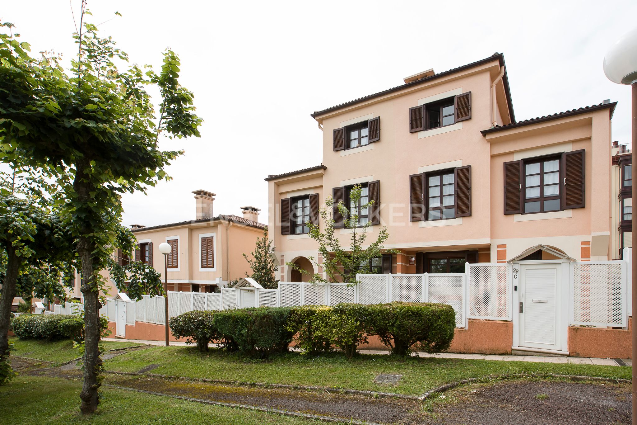 Exterior view of House or chalet for sale in Getxo   with Air Conditioner, Heating and Parquet flooring