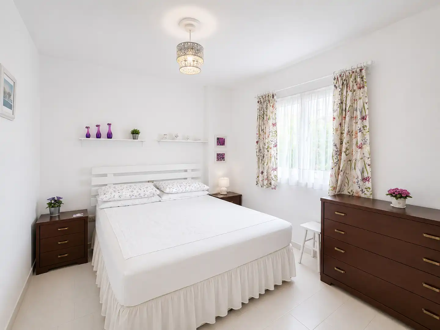 Dormitori de Apartament en venda en Benalmádena amb Terrassa, Moblat i Piscina comunitària