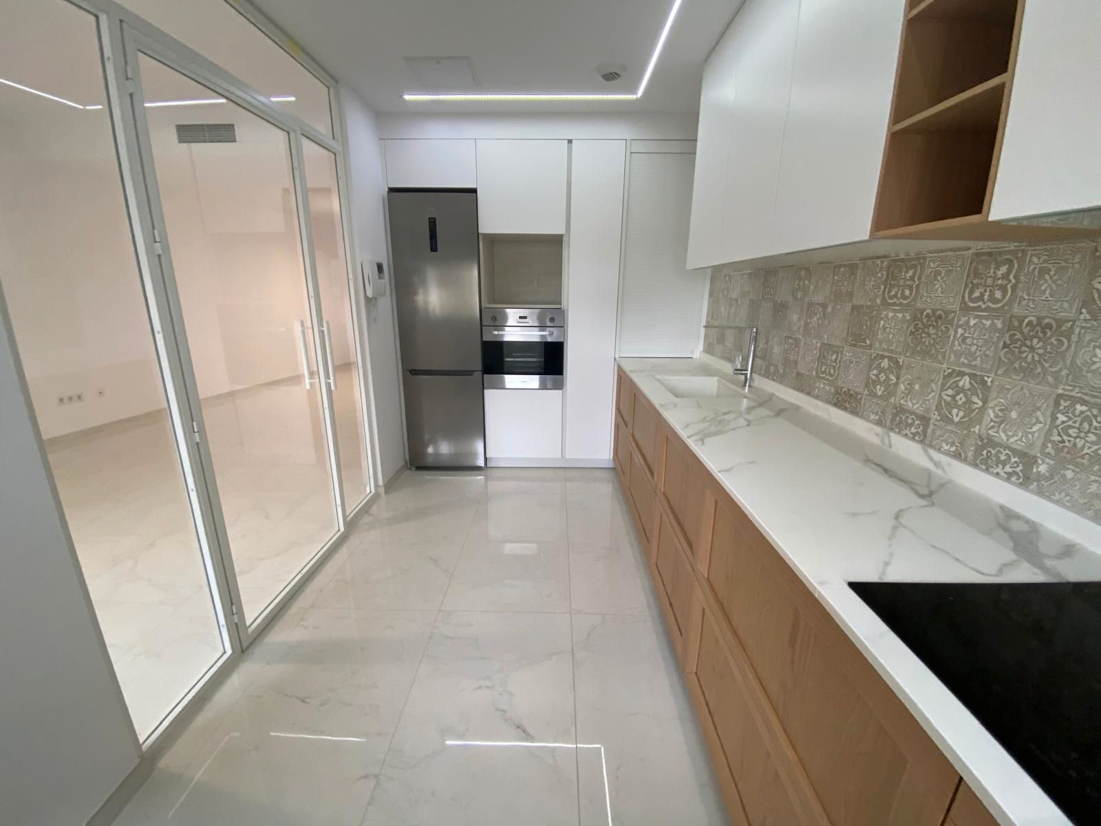 Piso de alquiler en Avenida Doctor Arturo Cortes, Facultad de Medicina