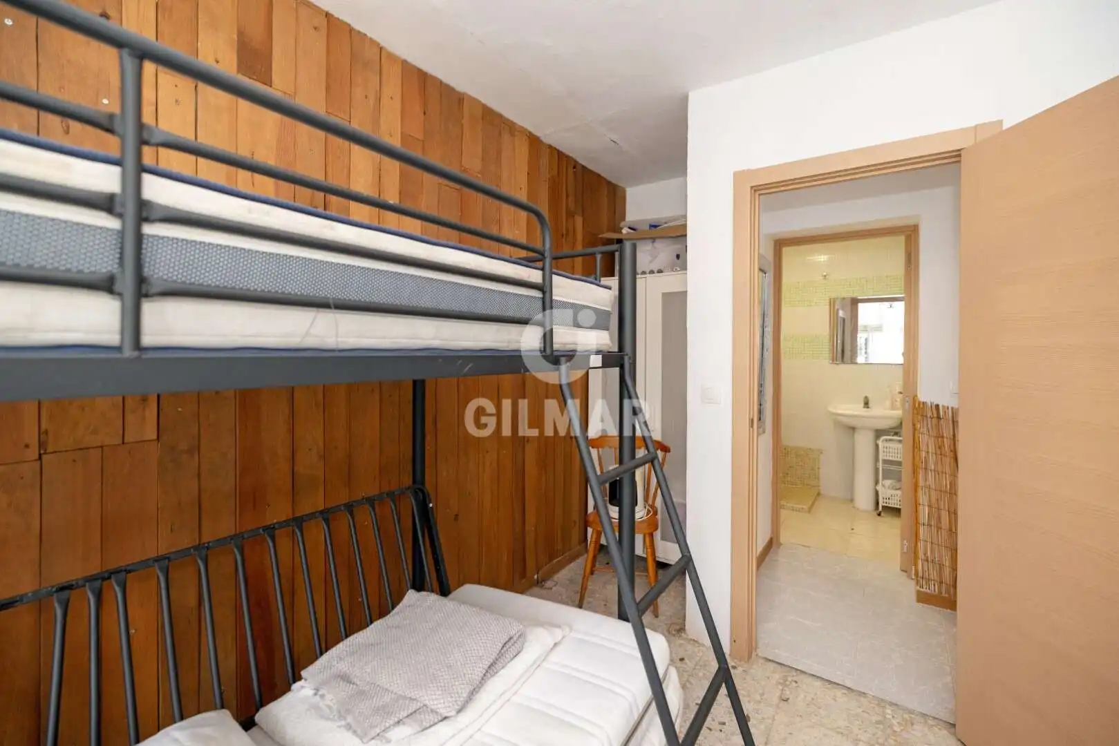 Dormitori de Casa o xalet en venda en Chiclana de la Frontera amb Jardí privat i Piscina