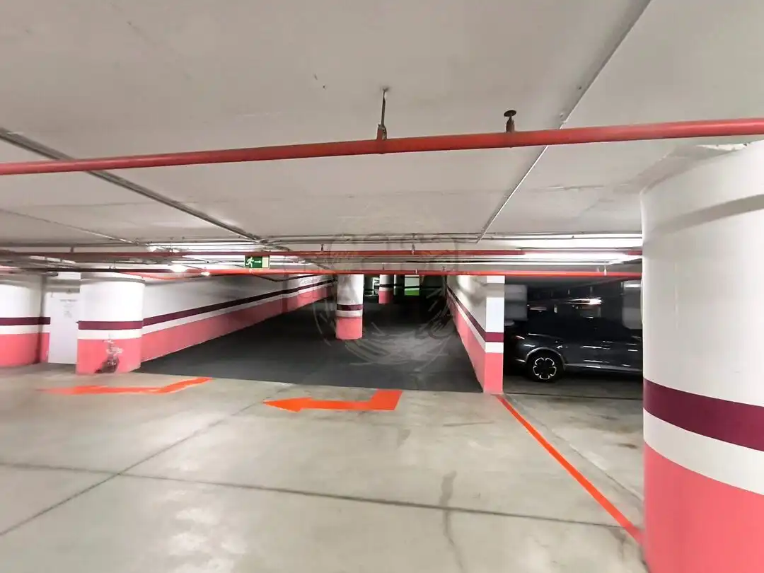 Parkplatz von Garage zur Miete in Bilbao 