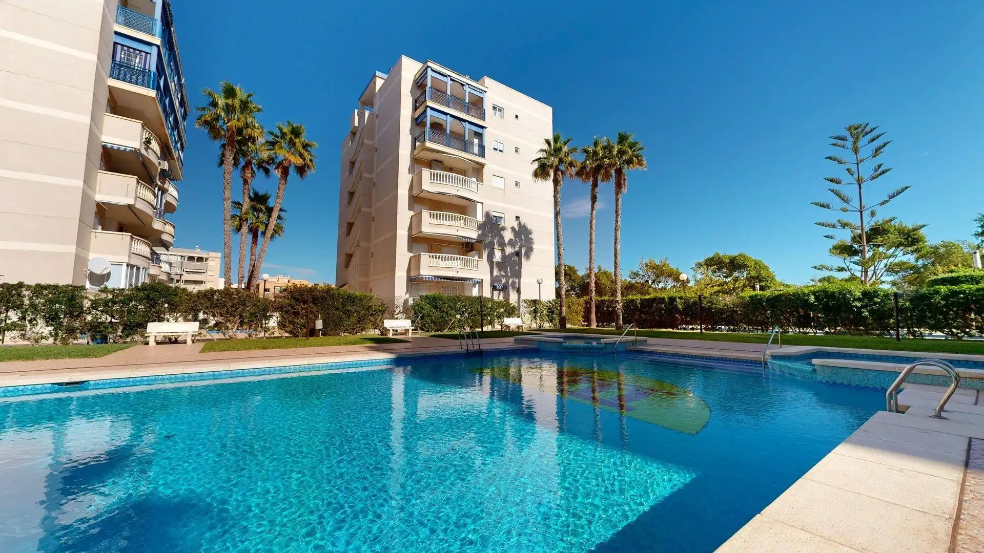 Apartament de lloguer a Avenida Costa Blanca, 19, Los Arenales del Sol