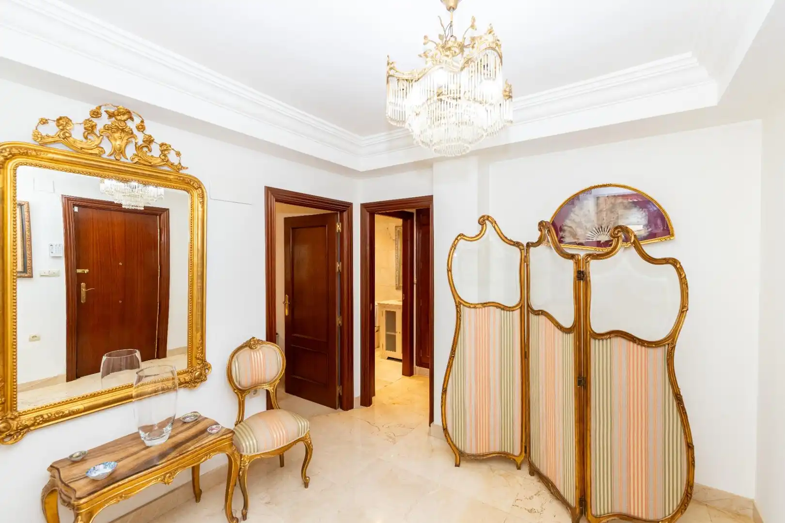 Flat for rent in Granada  with Air Conditioner, Furnished and Balcony
