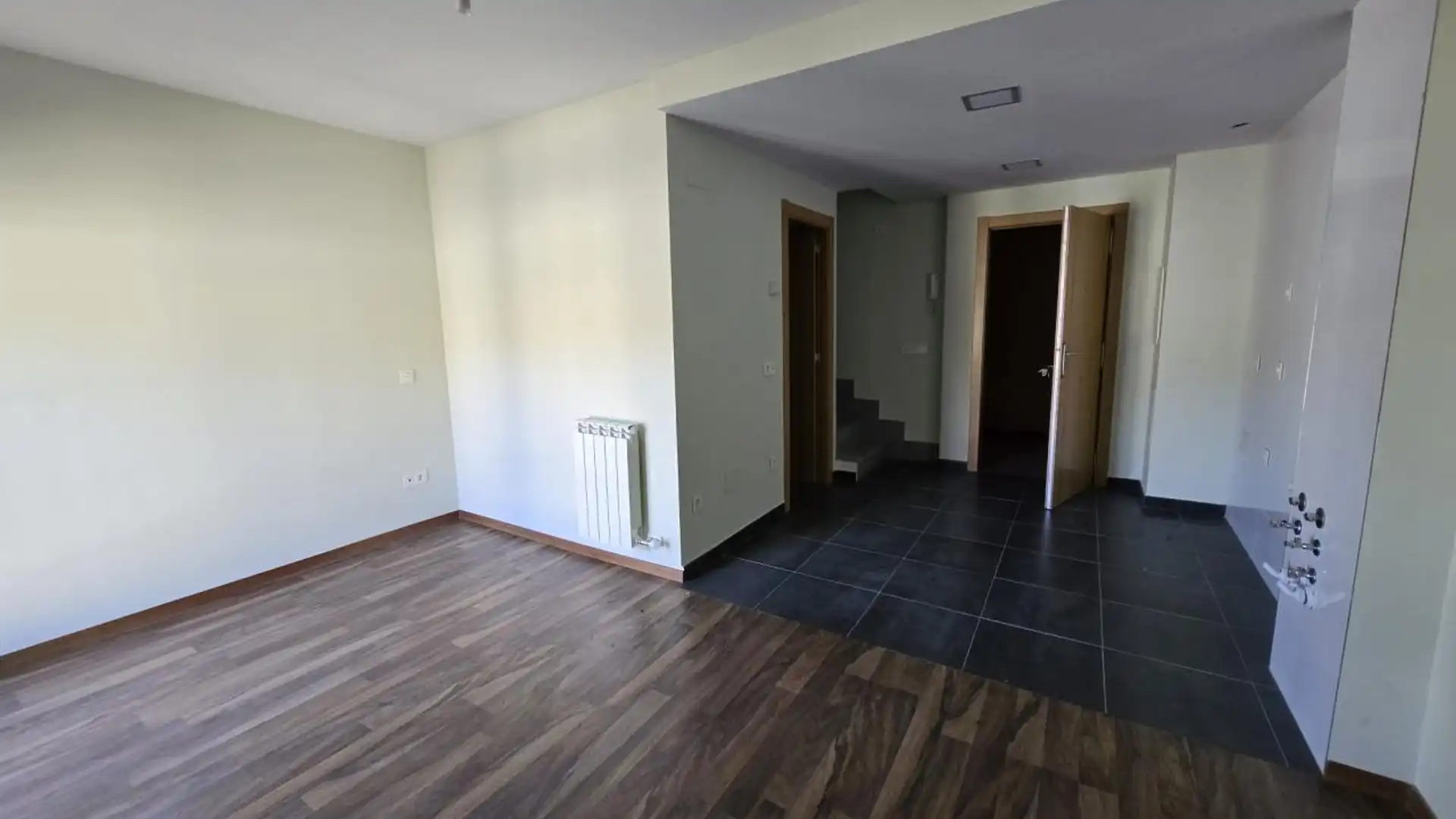 Dúplex en venta en Puebla de Lillo con Calefacción y Trastero