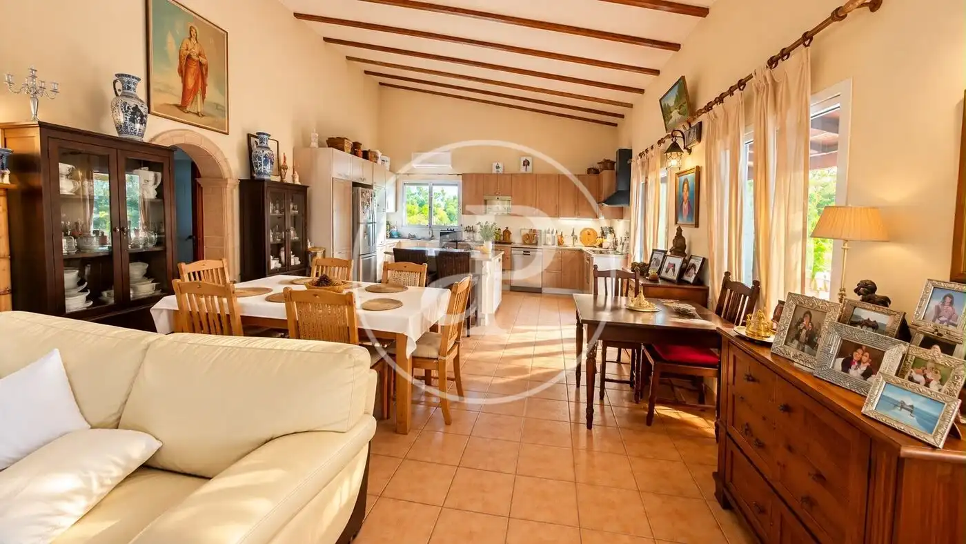 Casa con piscina in vendita a Pedralba, imagen 4
