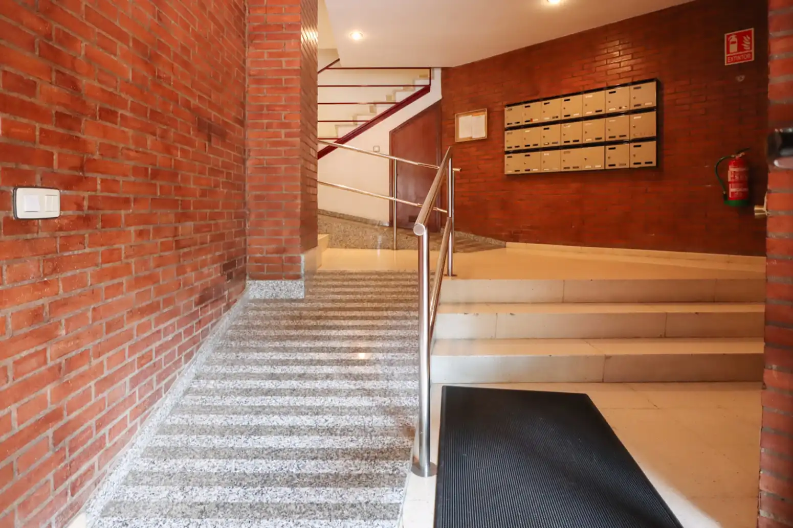 Piso en venta en Oviedo  con Calefacción y Terraza