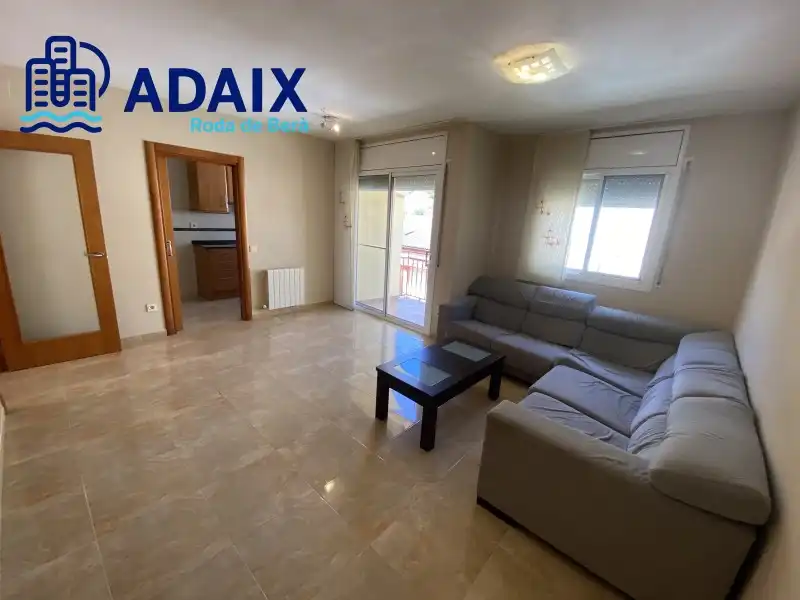 Vista exterior de Piso en venta en Roda de Berà con Calefacción, Terraza y Trastero