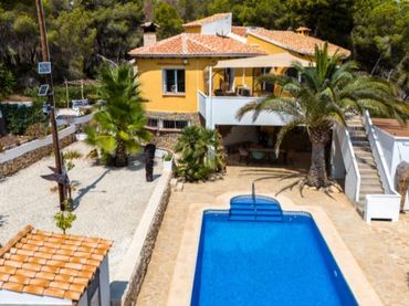 Villa in vendita a Benissa pueblo