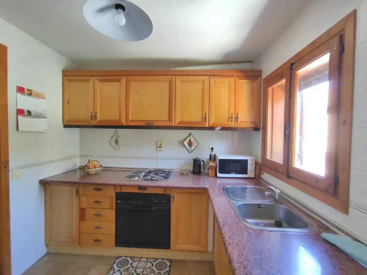 Cocina de Casa adosada en venta en Aínsa-Sobrarbe con Calefacción, Jardín privado y Terraza