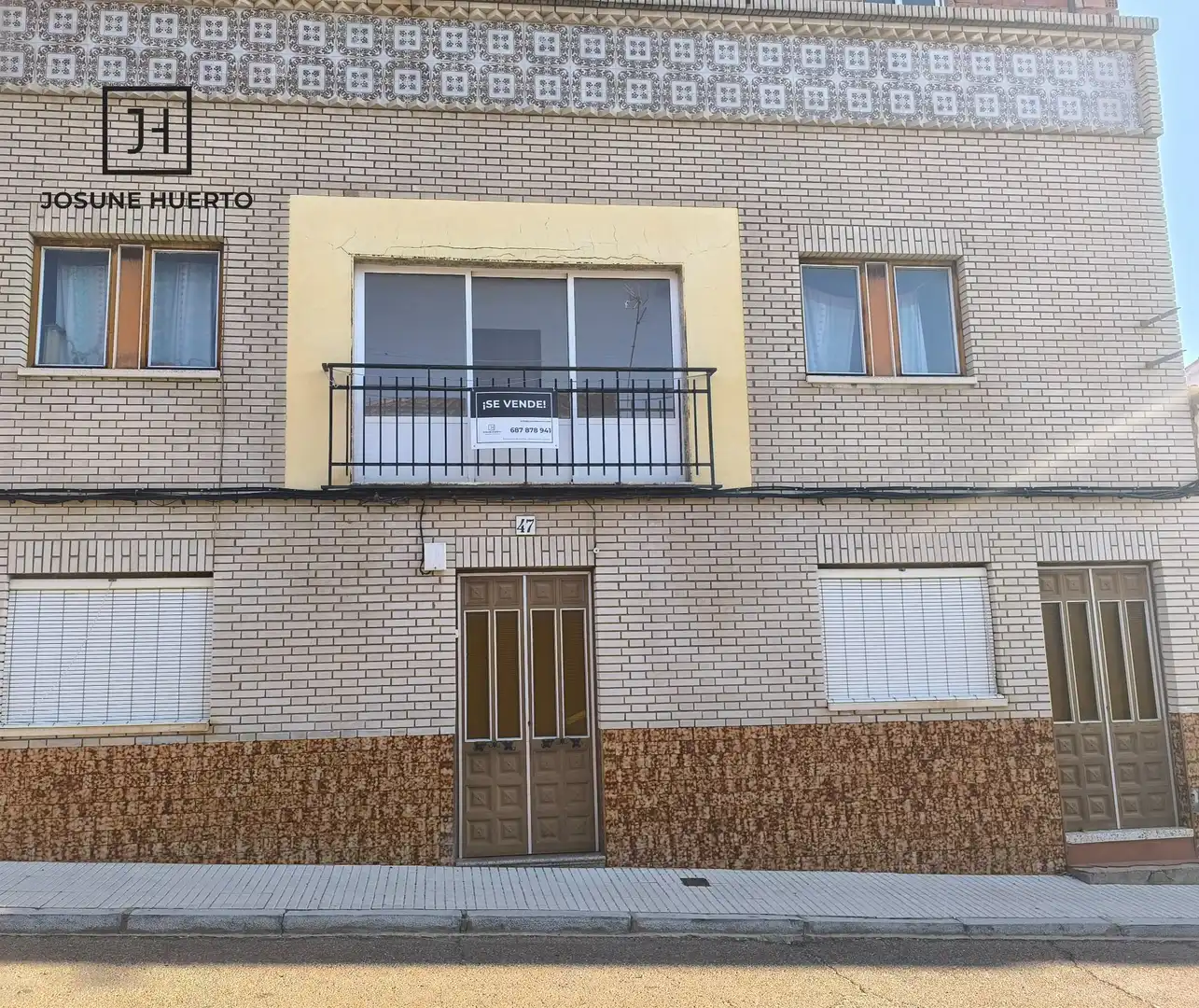 Vista exterior de Finca rústica en venda en Esparragosa de la Serena amb Moblat