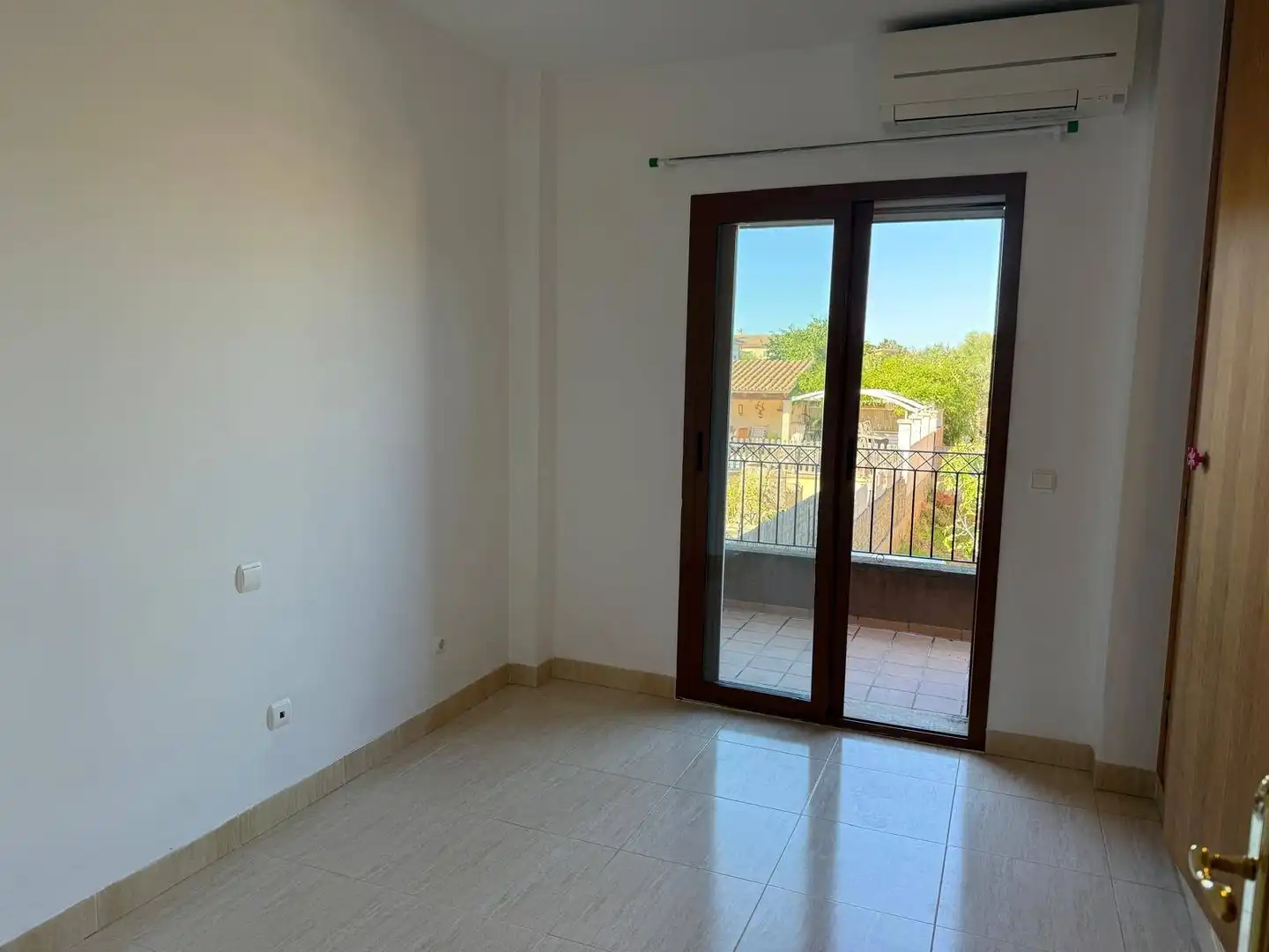 Casa a schiera con giardino in affitto a Pòrtol, imagen 31