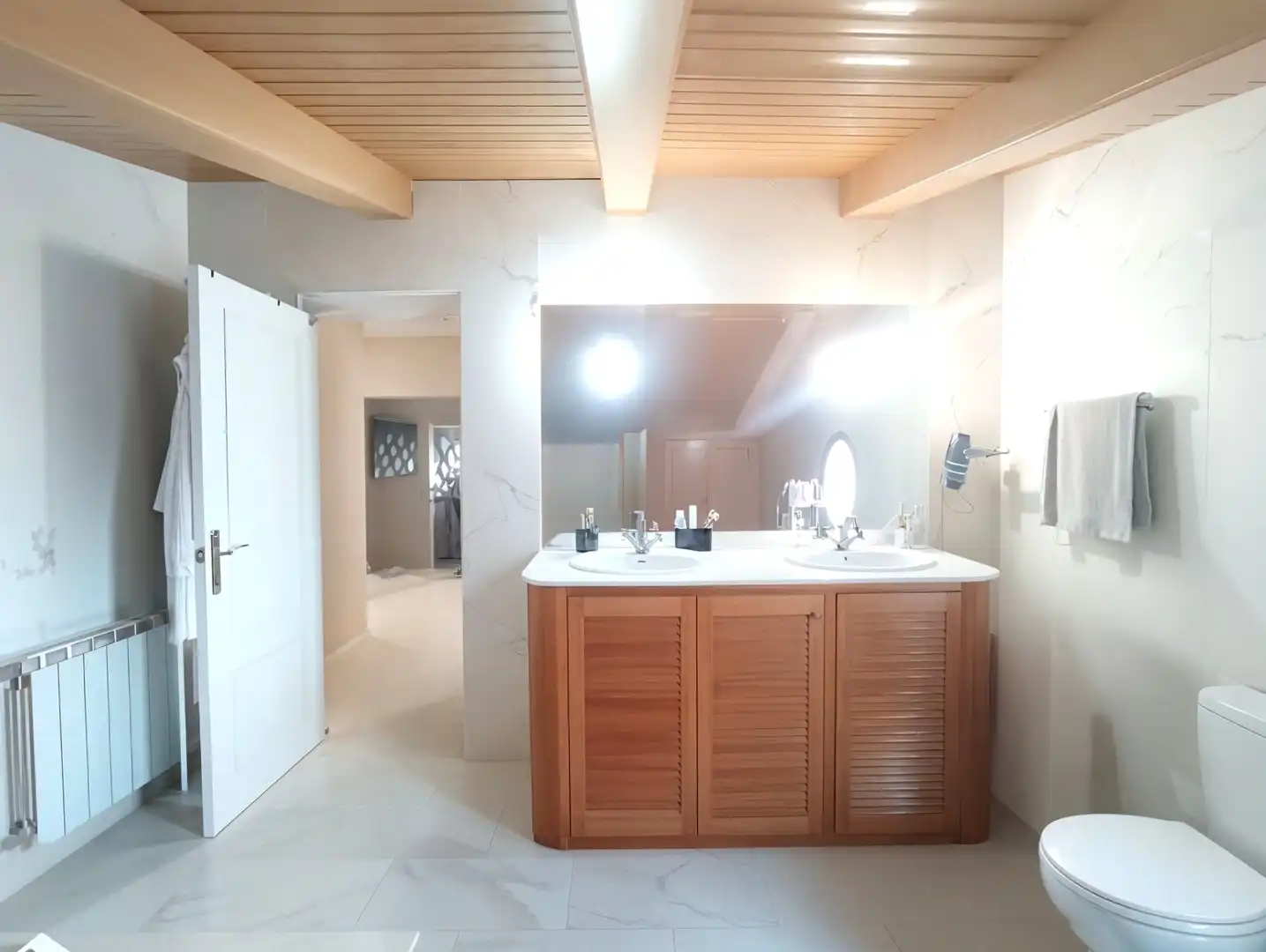 Baño de Casa o chalet de alquiler en Mérida con Aire acondicionado, Calefacción y Trastero