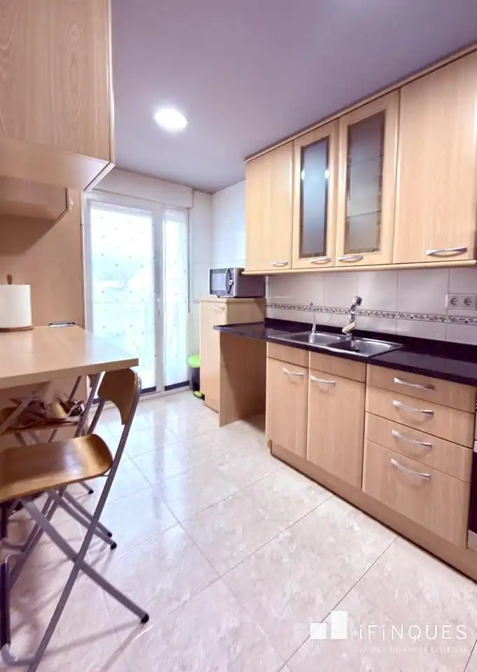 Cocina de Dúplex en venta en Castellar del Vallès con Aire acondicionado, Calefacción y Parquet