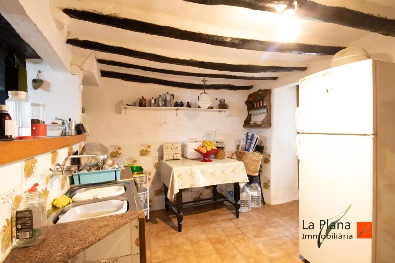 Maison rustique avec jardin à vendre à La Pobla de Benifassà, imagen 13