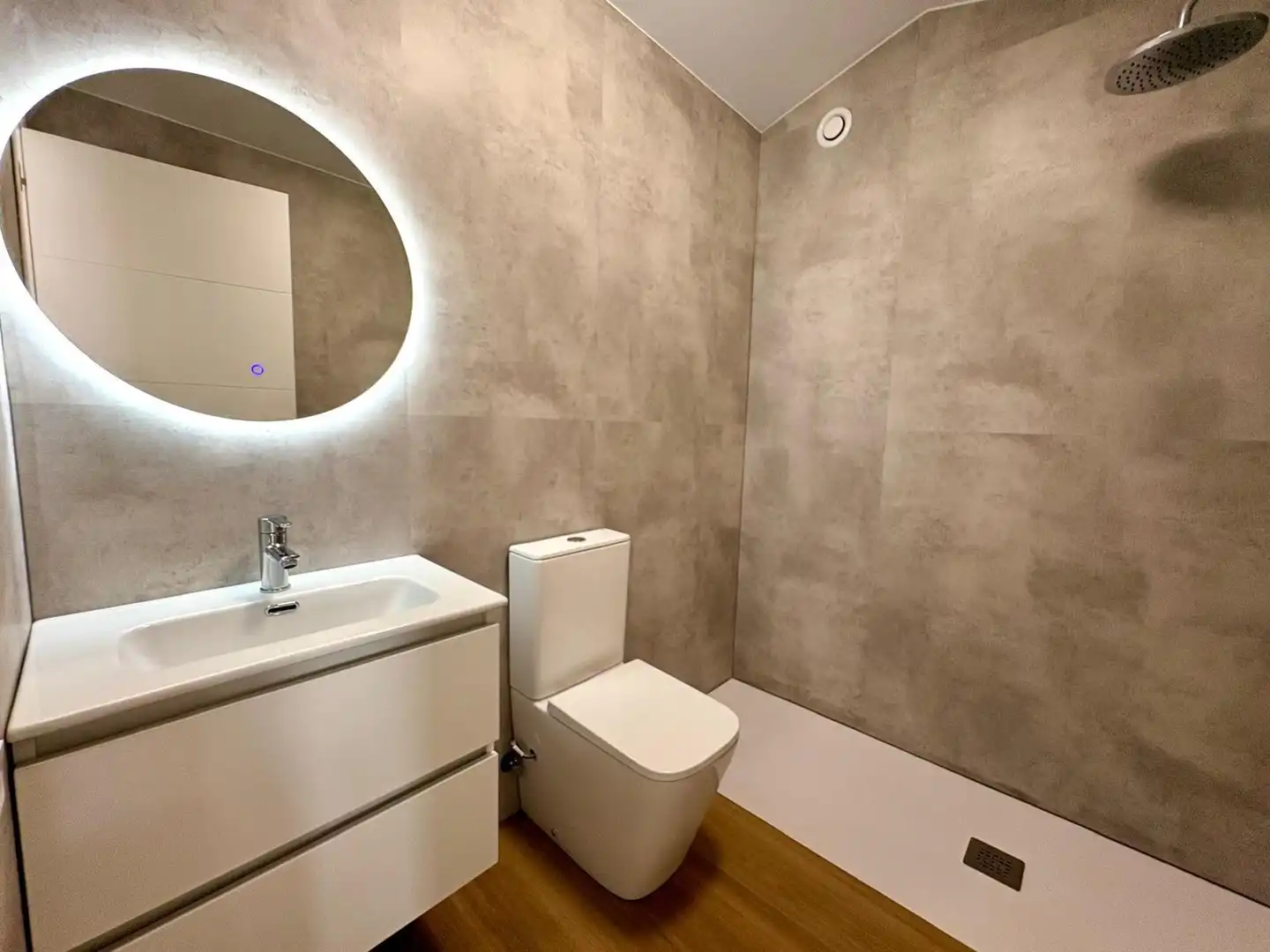 Baño de Ático en venta en Santa Perpètua de Mogoda con Aire acondicionado, Calefacción y Parquet