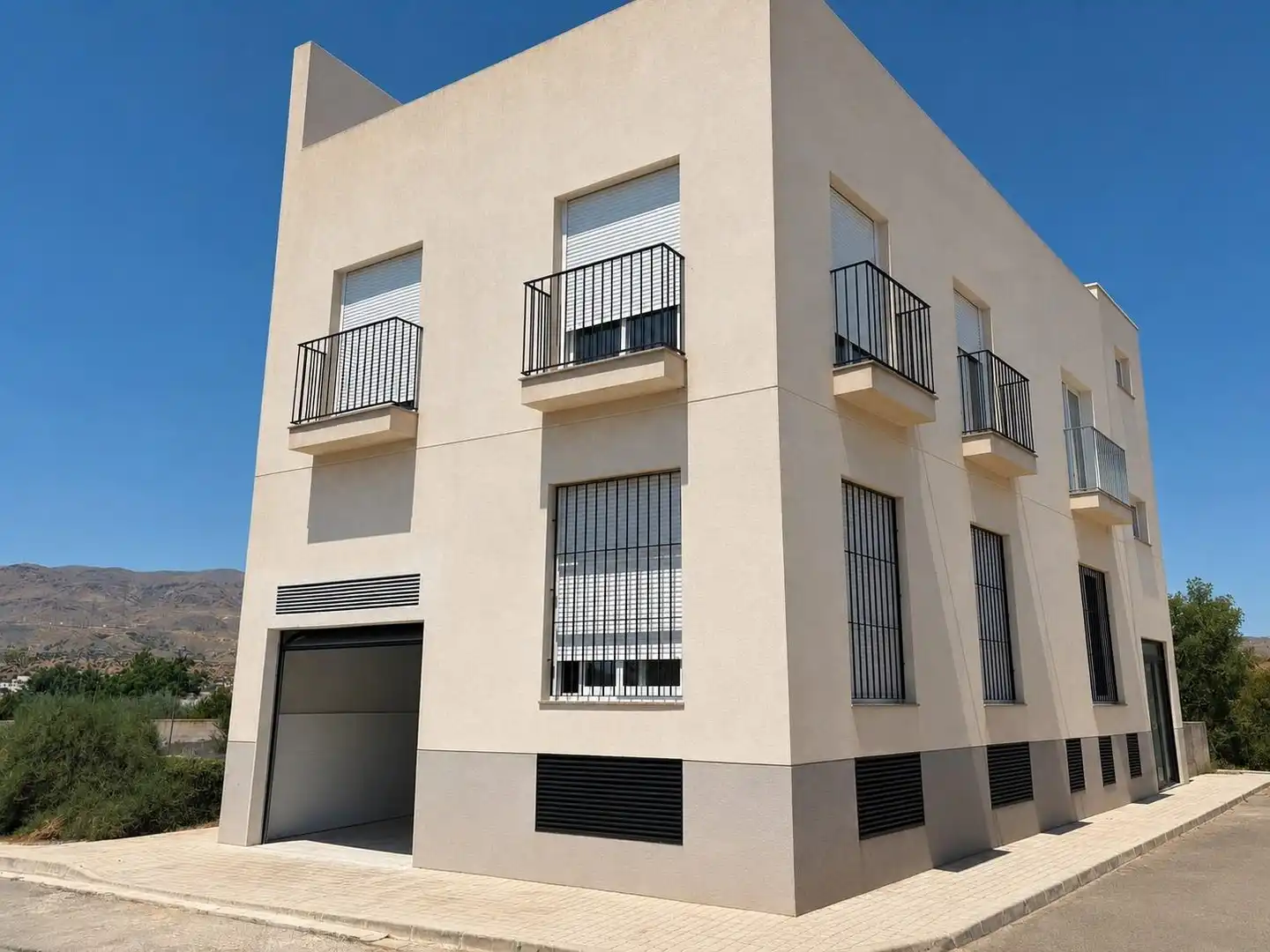 Vista exterior de Piso en venta en Pechina con Trastero y Balcón