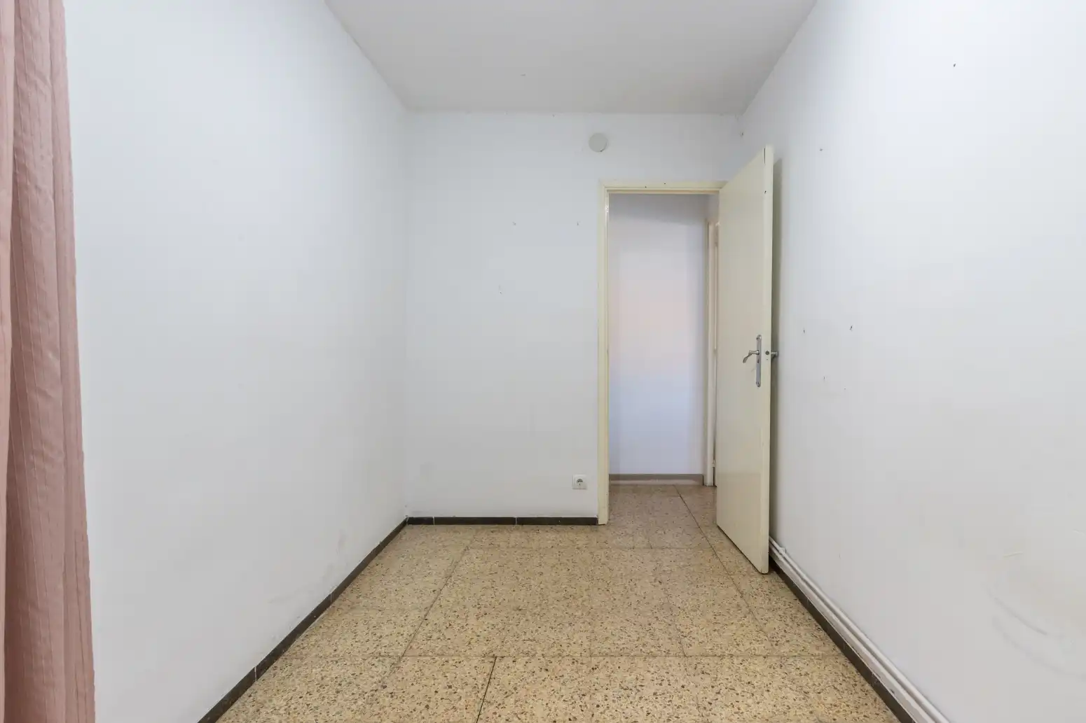 Flat for sale in Terrassa  with Heating, Storage room and Balcony