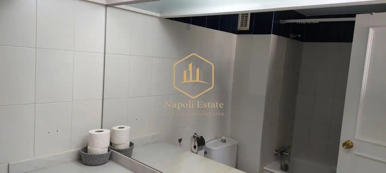 Bathroom of Flat for rent in Puerto Marina