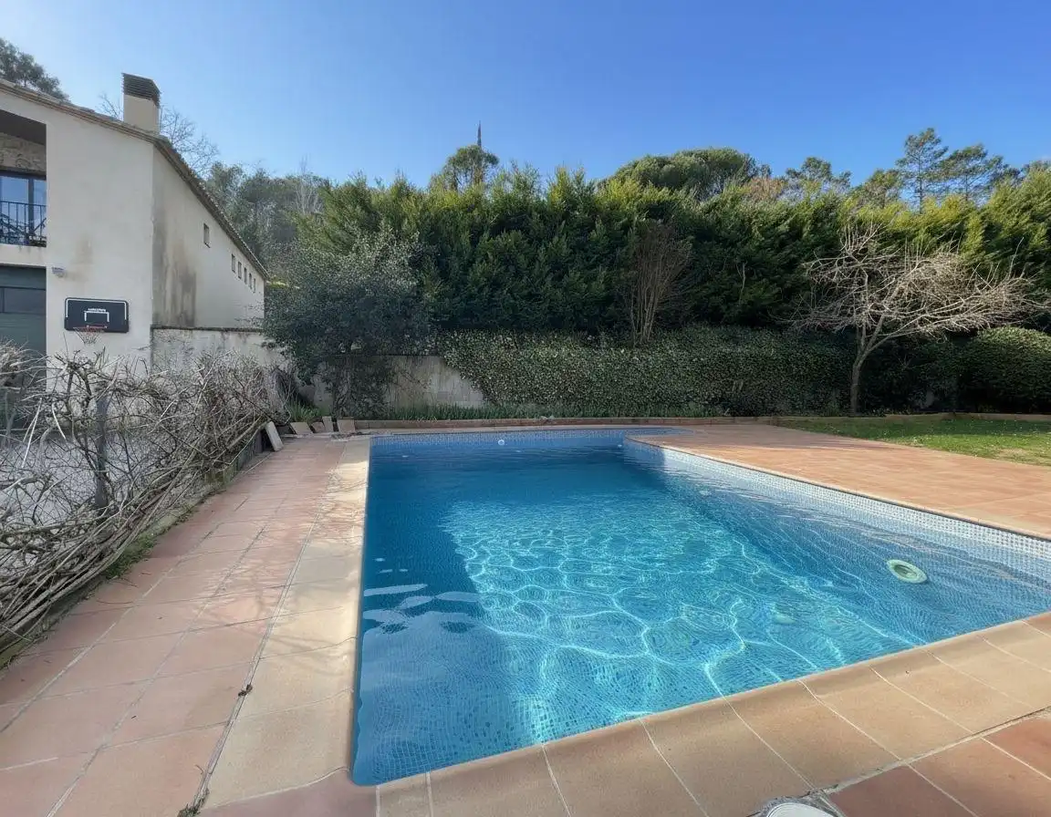 Piscina de Casa o chalet en venta en Sant Llorenç de la Muga con Calefacción, Jardín privado y Terraza