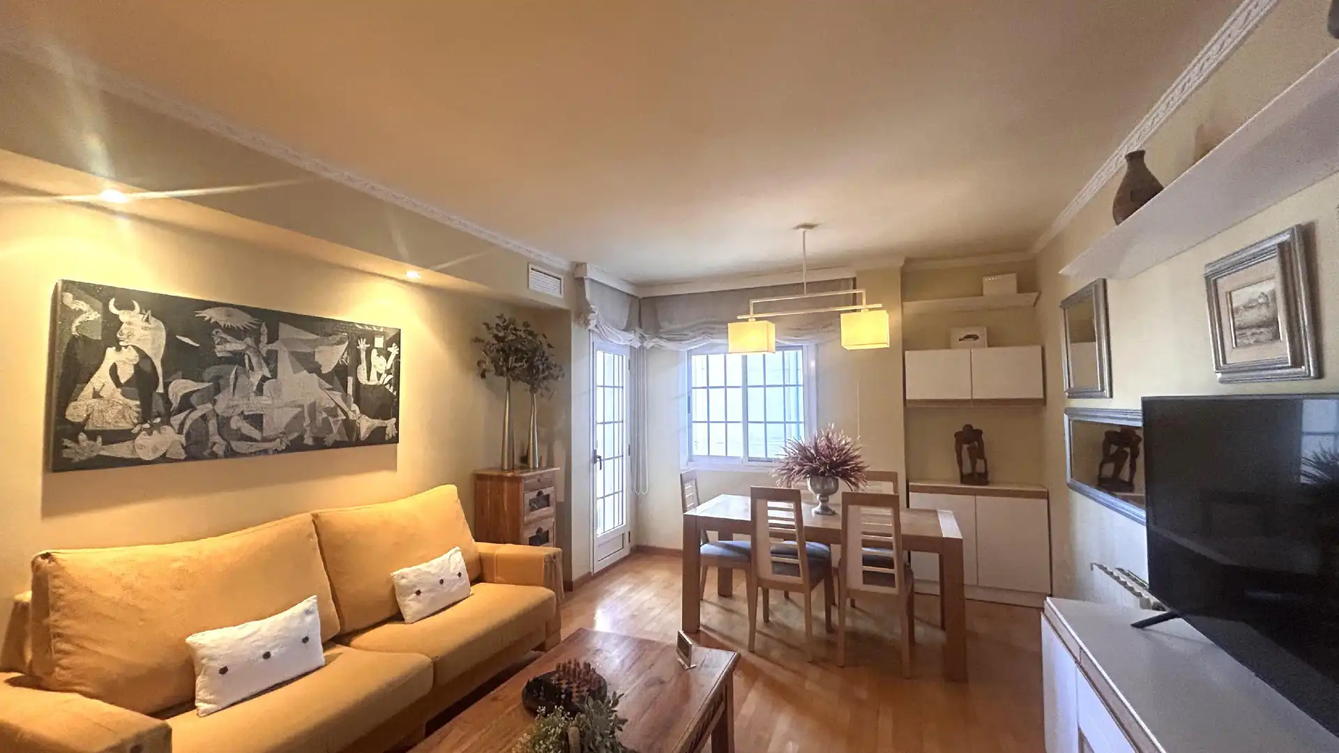 Sala de estar de Piso en venta en Sant Boi de Llobregat con Aire acondicionado, Calefacción y Balcón